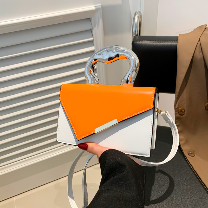 Fashionable and high-quality color-blocked new 2024 spring casual and simple crossbody metal hand-held small square bag for women full figure