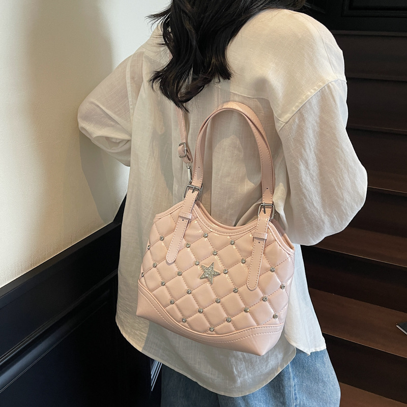 Diamond-shaped handbag for women, 2025 new style, trendy and versatile single-shoulder bag, high-end bucket bag, commuter crossbody bag Specification drawing