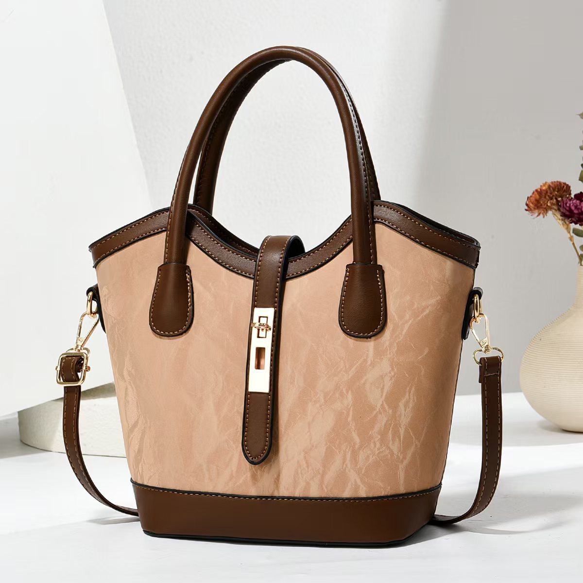 Fashionable handbags, best-selling women's bags, single-shoulder crossbody bags, elegant middle-aged mom bags, versatile 2025 summer new style Specification drawing