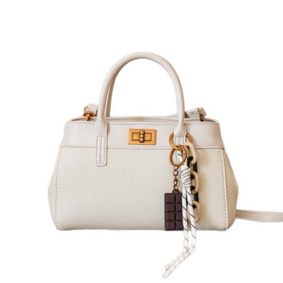 This is a new high-end, casual and versatile single-shoulder crossbody bag for women in 2025, featuring a niche and simple Korean style Item Picture