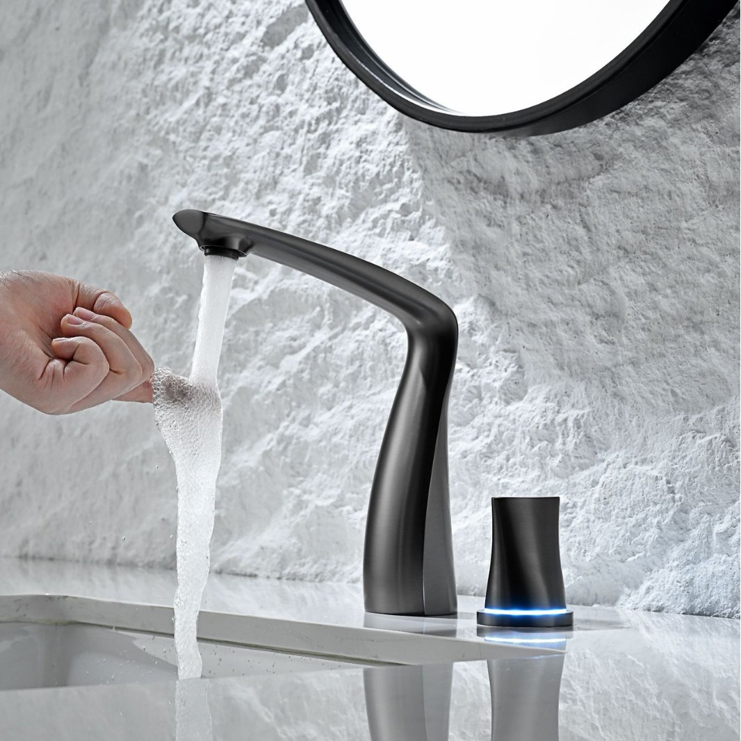 Guangdong cross-border exclusive supplier of all-copper split face and hand washing guards, washbasins, faucets and splash-proof water source manufacturers details Picture