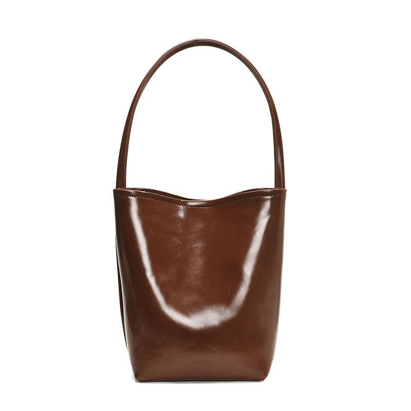 A niche retro bucket bag for women in 2025, a new casual and versatile commuter underarm bag with a high-end feel, a single-shoulder crossbody bag Item Picture