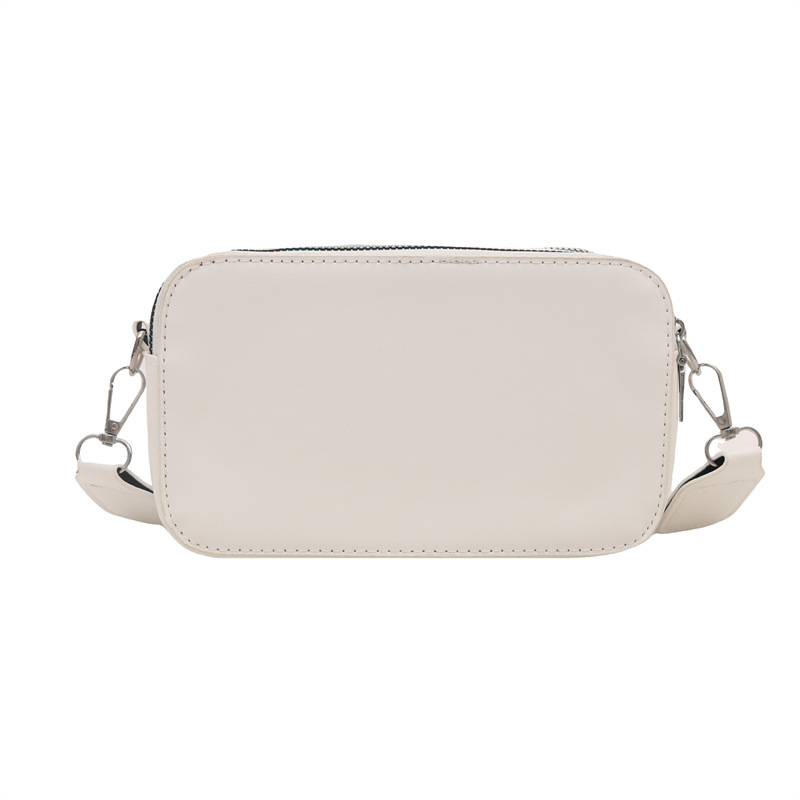Spring 2025 new solid-color lychee pattern trendy and versatile small square bag, commuter quality single-shoulder crossbody bag Item Picture