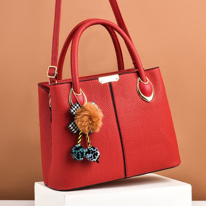 Cross-border foreign trade women's 2022 autumn and winter new handbag, women's single-shoulder bag, large-capacity solid color crossbody bag consignment Application Scenario
