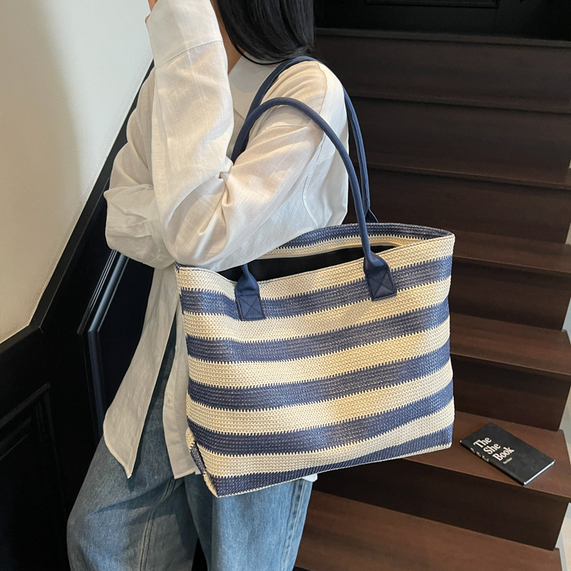 Simple and large-capacity straw woven bag, single-shoulder bag, girls' beach bag, new summer style 2025, laid-back striped tote bag Specification drawing