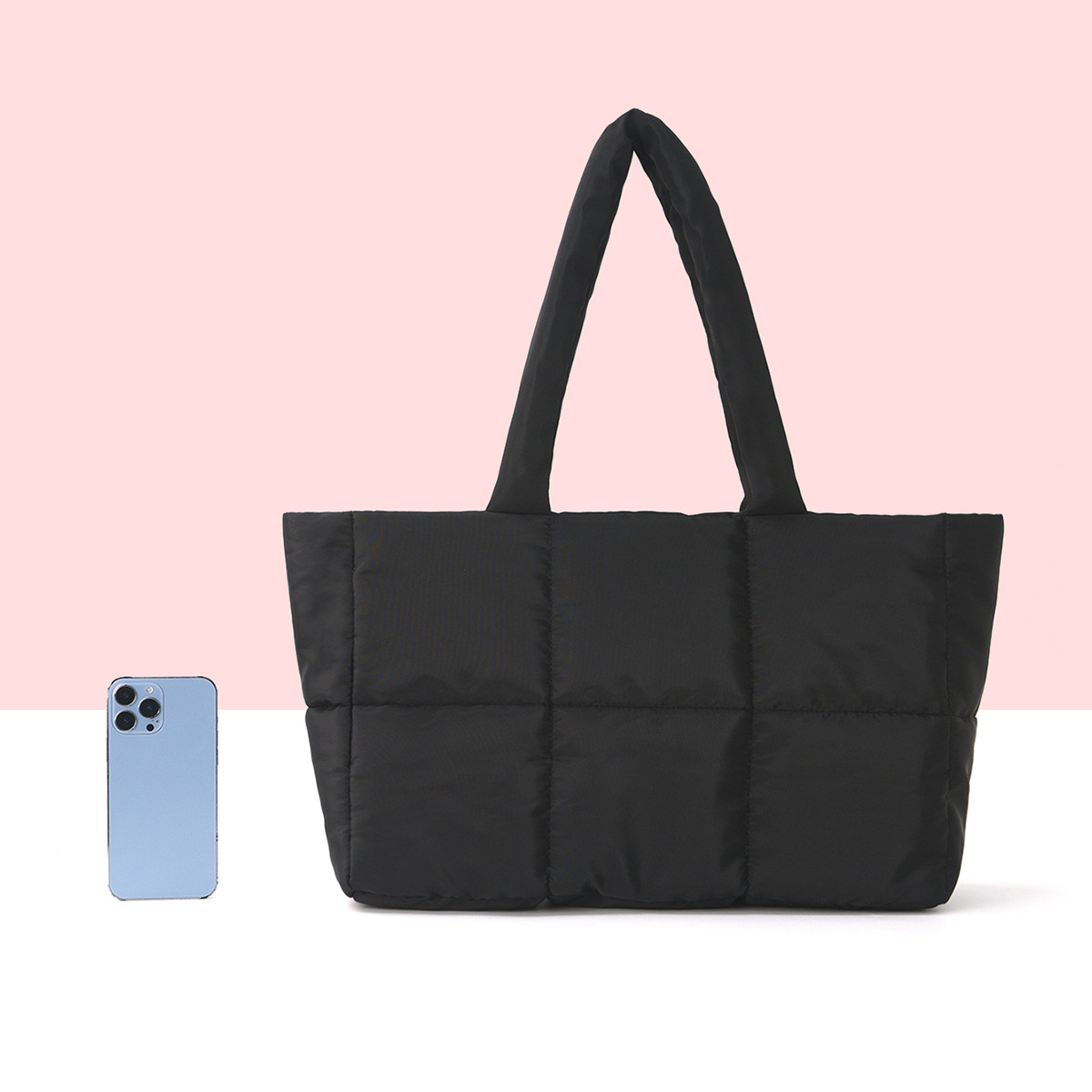 Cross-border best-selling tote bag, high-end and large-capacity fashionable cotton-padded jacket bag, 2024 autumn/winter commuting single-shoulder down bag Application Scenario