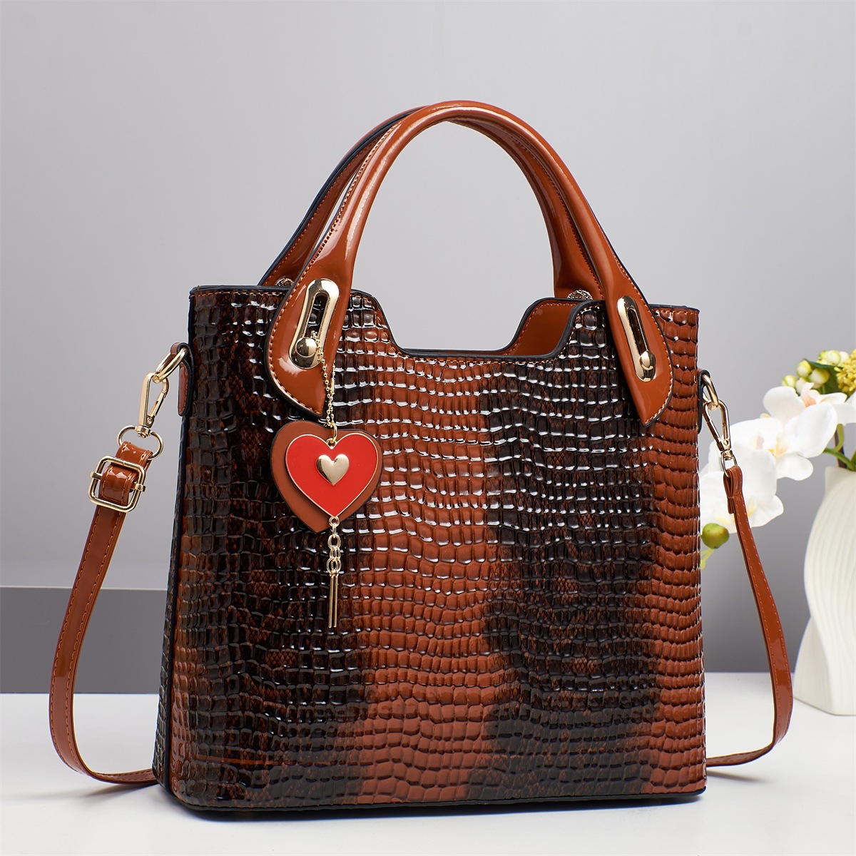 Cross-border shipping of the 2025 new lizard pattern trendy women's single-shoulder bag and simple handbag for foreign trade details Picture