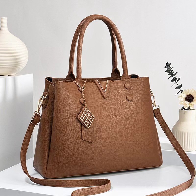 Summer high-end handbag, women's bag, versatile texture, single-shoulder crossbody bag, large-capacity women's bag for export Application Scenario