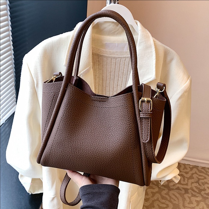 Cross-border handbag, women's large-capacity commuting soft leather single-shoulder bucket bag, 2025 new style, high-end crossbody tote bag full figure