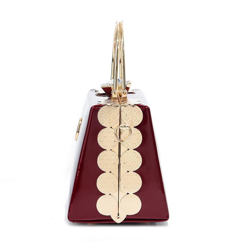2022 new style of shiny leather women's bag, European and American patent leather bag, single-shoulder hand-carry crossbody bag, fashionable evening bag, export consignment Specification drawing
