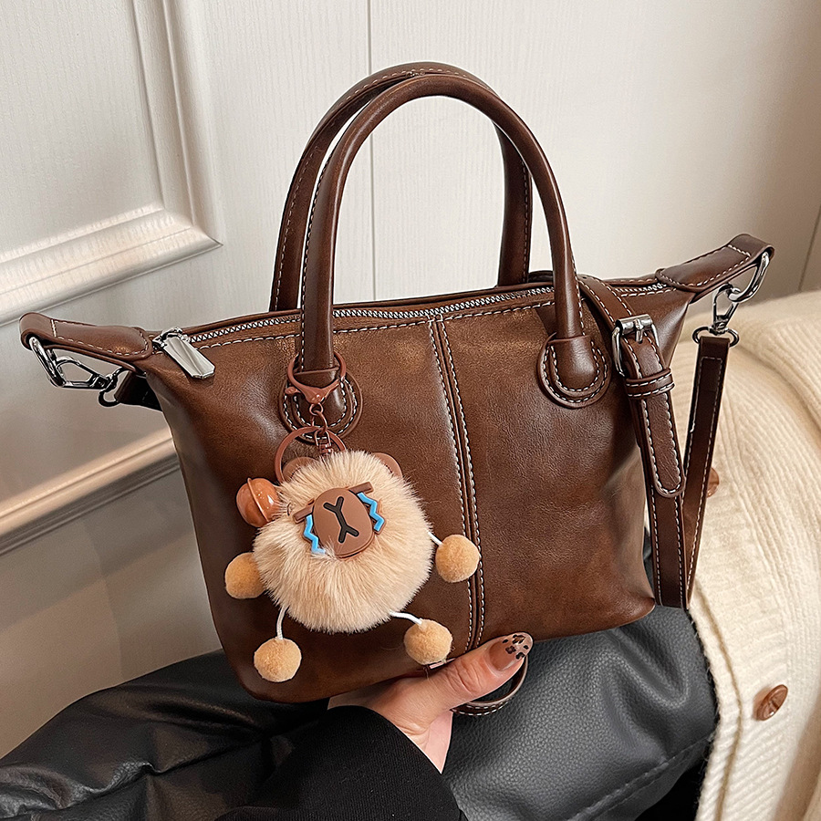 Oil wax leather small handbag for women, 2024 new style handbag, Maillard retro high-end texture, versatile crossbody bag for commuting full figure