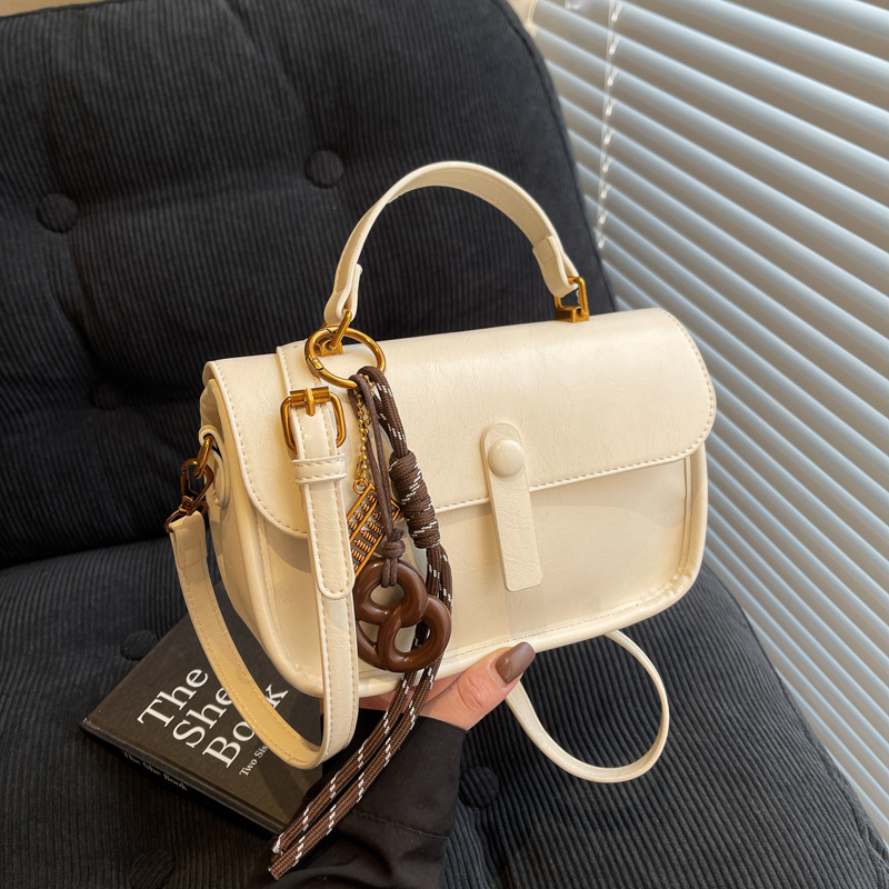 A simple and stylish handbag for women, a new 2025 casual and versatile crossbody bag, a fashionable and high-quality commuting small suitcase full figure