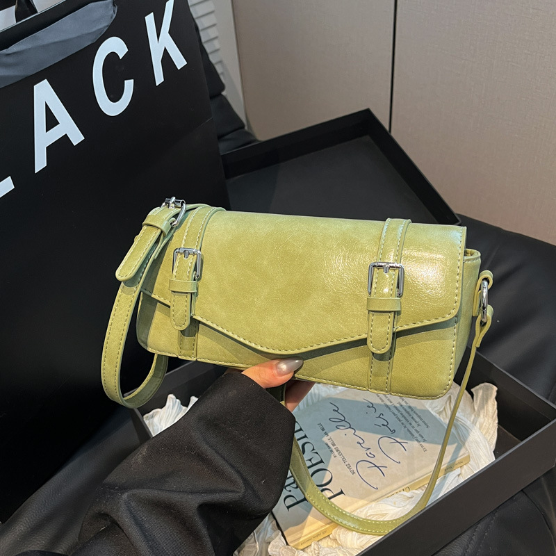 This is a new Korean style Instagram trendy and fashionable small square bag for women. It features a unique design and is simple and versatile. It's a single-shoulder bag for women Specification drawing