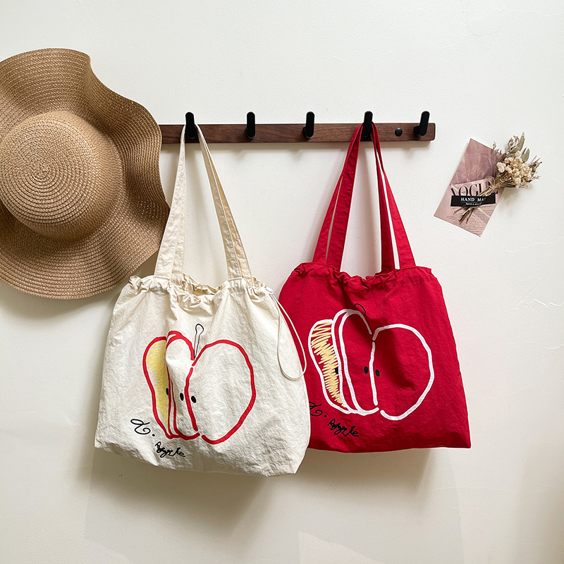 Apple's new drawstring canvas bag, a lightweight and versatile single-shoulder bag for students, a niche large-capacity, simple tote bag Application Scenario