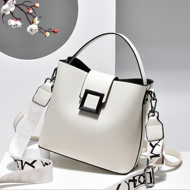 Live-streaming fashion Korean-style women's single-shoulder bag, 2021 new simple and fresh handbag, crossbody bucket bag full figure