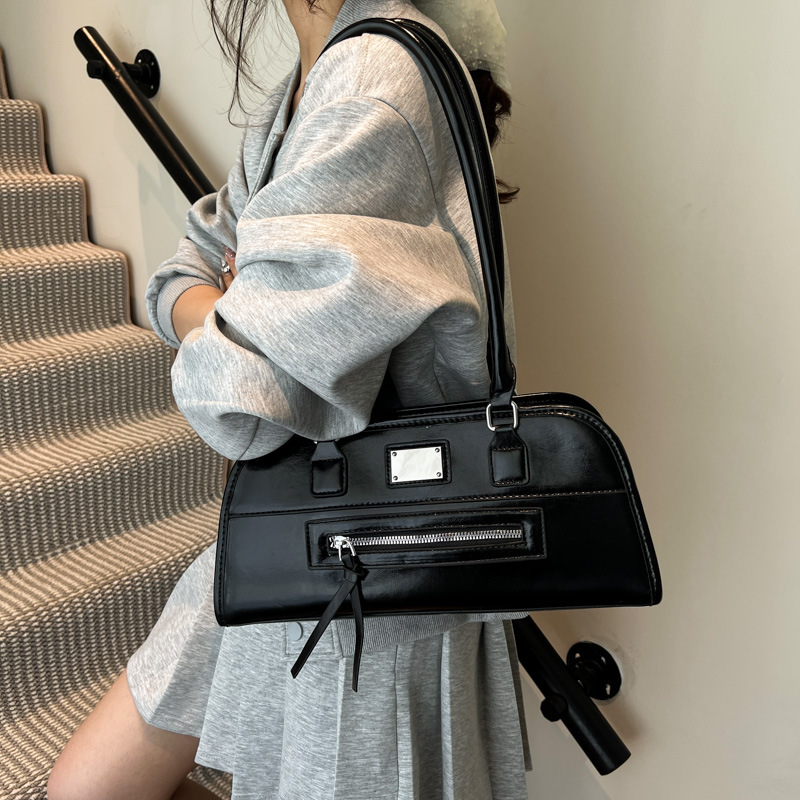 Cross-border trend solid color simple large-capacity underarm bag for women 2025 new casual fashion niche design single-shoulder bag full figure