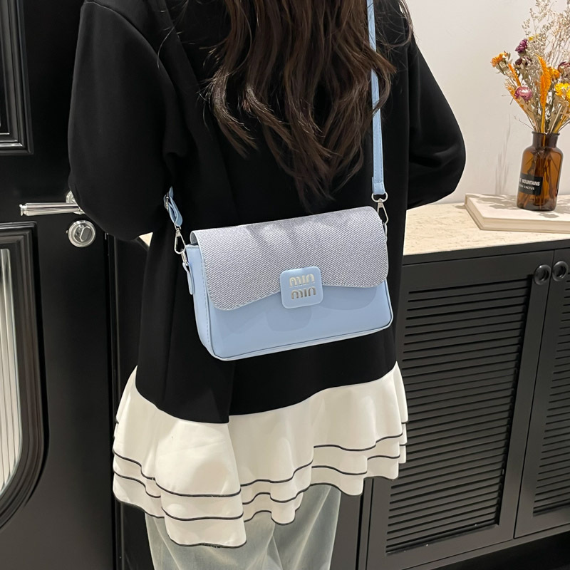 Cross-border women's bags, European and American retro single-shoulder bags, summer new underarm bags, women's high-end and versatile crossbody bags Specification drawing