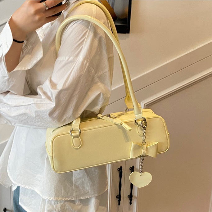 French casual retro underarm bag for women 2025 new style, fashionable, trendy, stylish, sweet and cool, spicy girl single-shoulder bag full figure