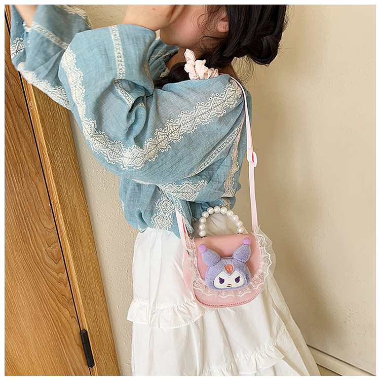 Wholesale 2024 new children's bags, women's pearl hand-held cardholder single-shoulder bag, Princess Kuromi cute crossbody bag Application Scenario