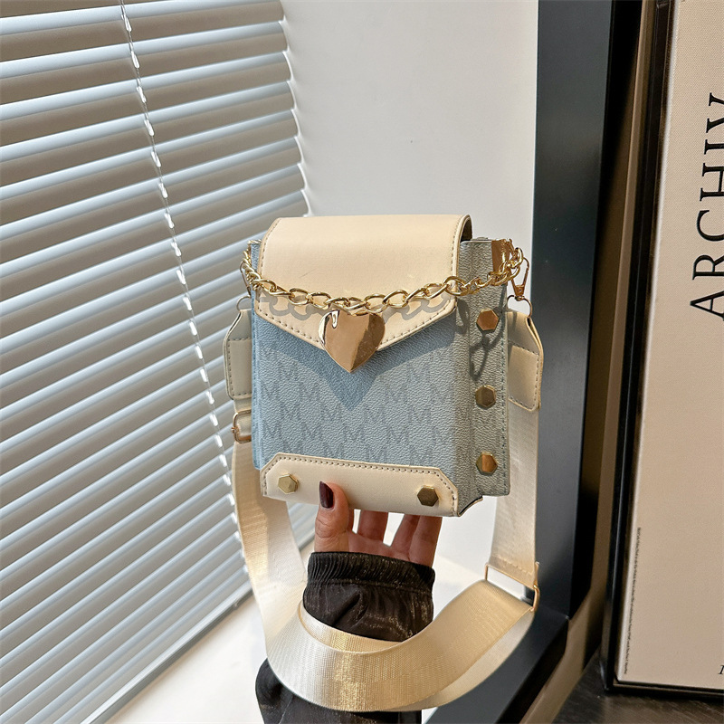 Cross-border 2025 New quality mobile phone bag, commuting fashion single-shoulder bag, trendy and versatile crossbody women's bag full figure