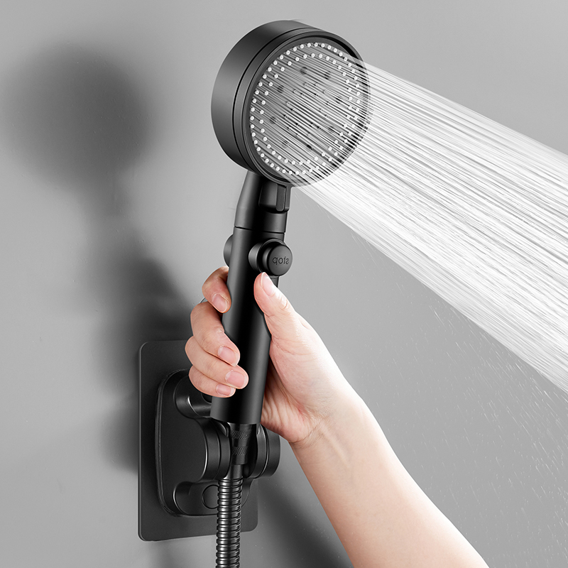 Household handheld showerhead five-speed pressurized shower and bath heater set, ABS silicone hole baked paint showerhead Application Scenario