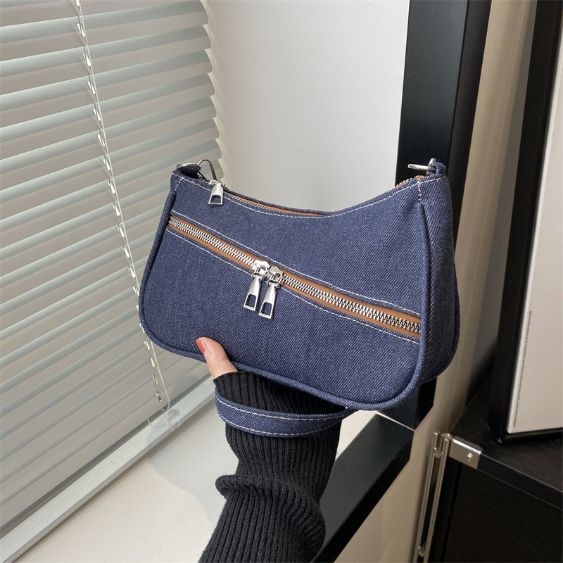 A high-end French niche design bag for women, a new 2024 trendy, simple and versatile denim single-shoulder underarm bag full figure