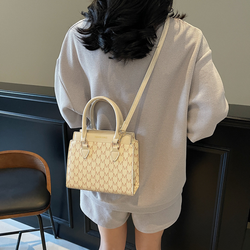 Cross-border bag Women 2025 New Fashion Women's bag, color-blocking checkered single-shoulder crossbody bag, versatile and trendy tote bag details Picture