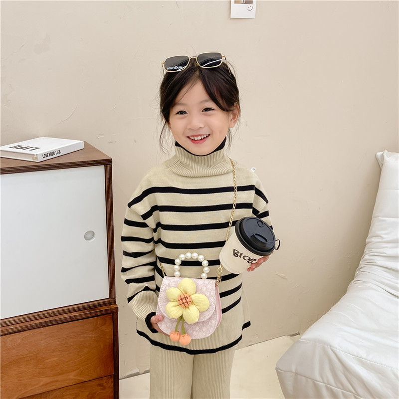 Fresh Flower Children's Bag 2022 Autumn New Style Korean style chain single-shoulder crossbody bag Fashionable hand-held decorative bag details Picture