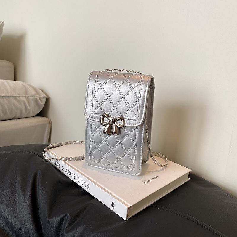 Mini mini bags for women's 2025 summer new fashion. This year, crossbody bags are in vogue. Versatile travel phone bags full figure