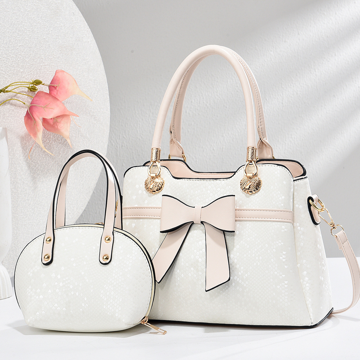 Two-piece set of new snake-patterned mother and child bag, fashionable sequined butterfly handbag, cross-border versatile, large-capacity single-shoulder bag Specification drawing