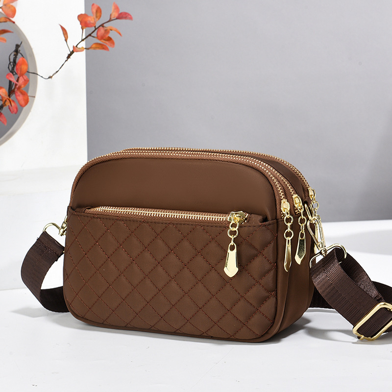 The new 2025 diamond-shaped mini crossbody single-shoulder women's mobile phone bag is a fashionable and trendy sports bag for women Specification drawing