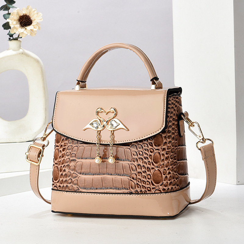 2025 New Korean version versatile Girls' small bag, Women's best-selling mobile phone bag, women's single-shoulder mini crossbody handbag details Picture