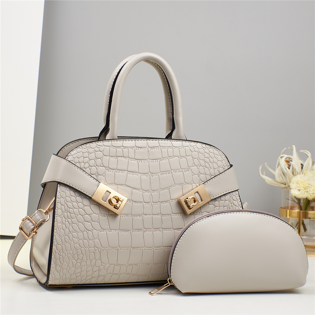 A new large-capacity, fashionable and versatile two-piece cross-border women's handbag set with embossed texture and a simple commuting single-shoulder bag Specification drawing