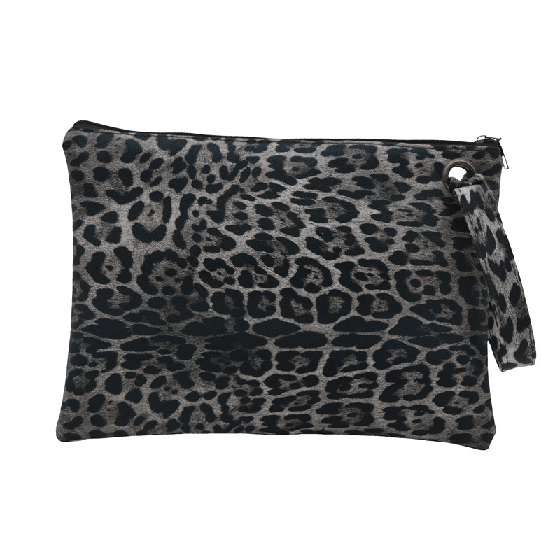 A fashionable and niche leopard print small square bag for women, new autumn 2024 collection, simple and individual, with a handbag feel, a hand-held commuting bag Item Picture