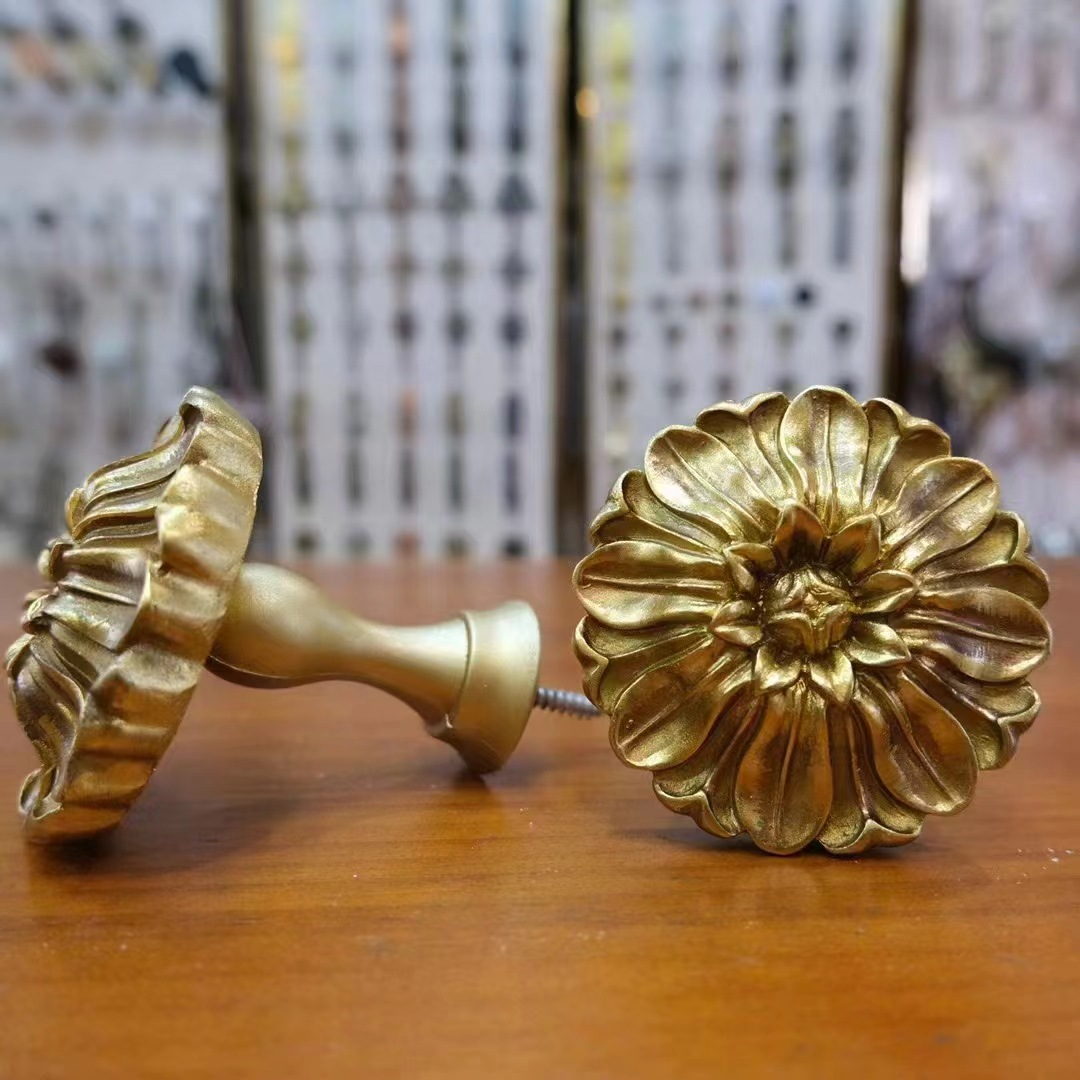 Cross-border new product manufacturer, retro-style hook wall hook, wall hook, American-style dome curtain, window screen, curtain head, fixed curtain hanging details Picture