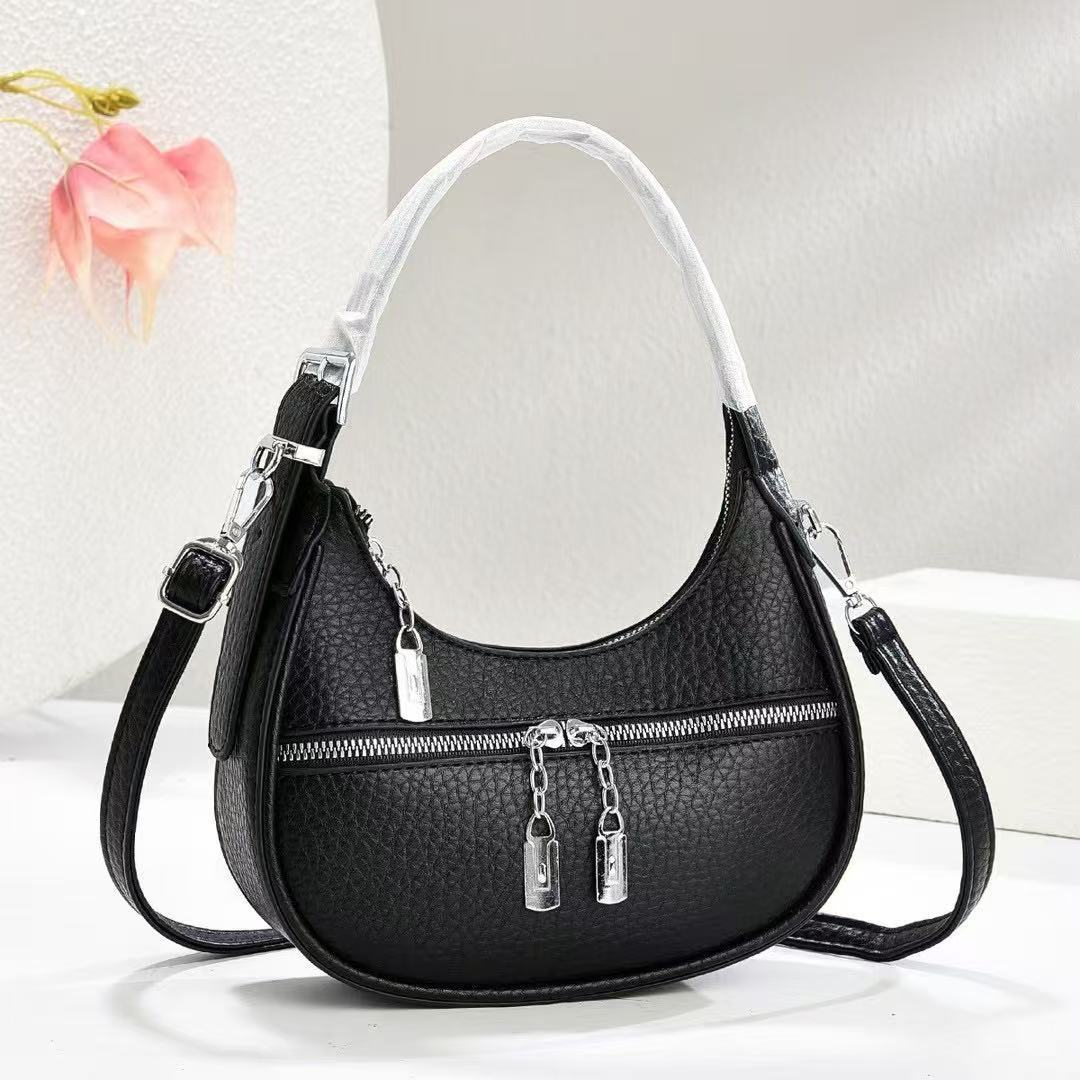 The new zipper crescent-shaped small bag is of high appearance level, fashionable cross-border single-shoulder bag, large capacity, light and elegant crossbody bag, and versatile full figure