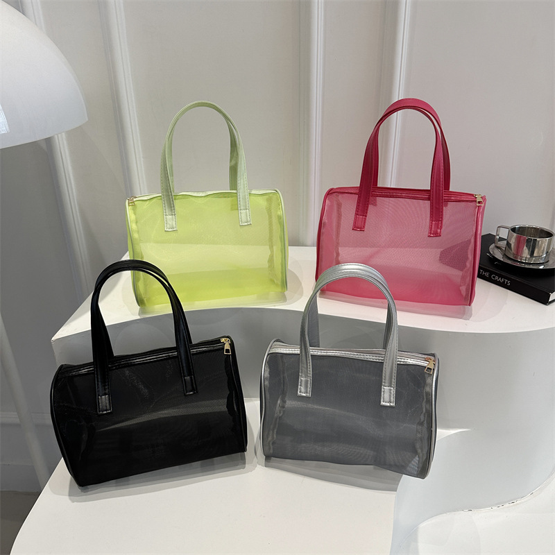 Transparent mesh handbag, a portable, versatile and large-capacity bag for women, is a cross-border trend Application Scenario