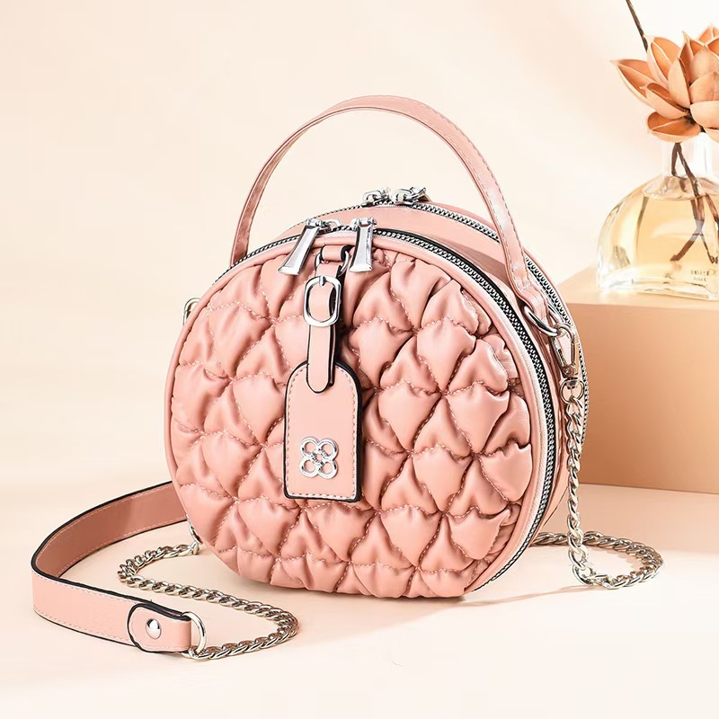 Wholesale and consignment of the 2023 live-streamed women's autumn and winter new pleated single-shoulder crossbody small round bag Specification drawing