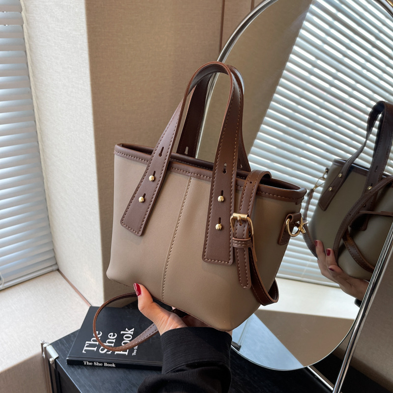 High-end retro Maillard handbag for women, 2024 new style, trendy and versatile single-shoulder crossbody bucket bag Specification drawing