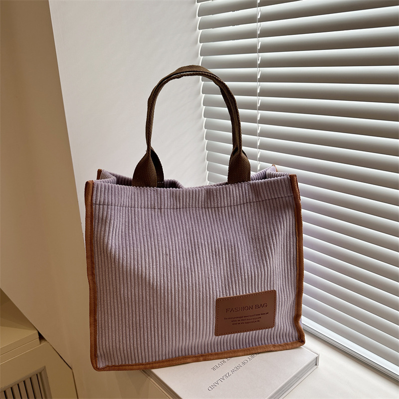 Tote bag 2025 for college students' class commuting, single-shoulder bag for women, large capacity, simple and casual Japanese handbag full figure