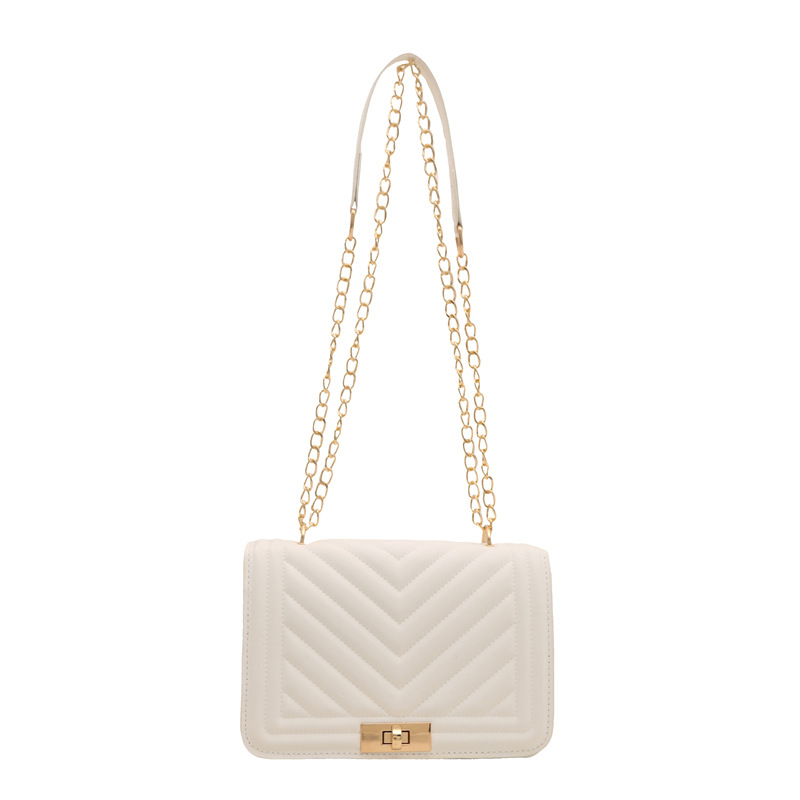 Fashionable and high-end single-shoulder bag, diamond-patterned retro embossed V-shaped chain bag, versatile chanel-style crossbody bag for hot moms Item Picture