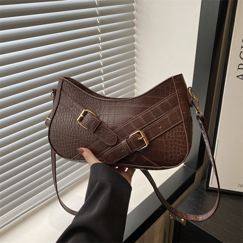 2025 Casual, simple, stylish and individualistic small square bag Summer New Fashion Trend Women's single-shoulder crossbody bag full figure