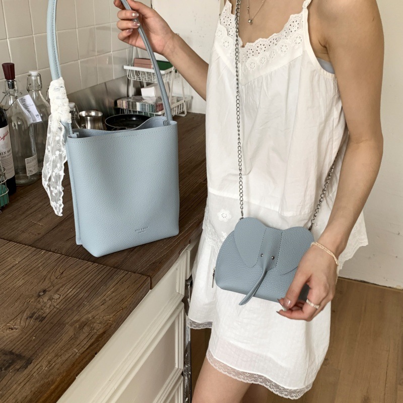 2025 New style fashionable bucket bag, chain elephant bag, versatile solid color single-shoulder bag, stylish crossbody bag, trendy underarm bag Specification drawing