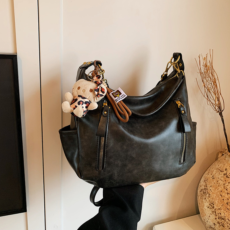 A high-end Korean-style large-capacity single-shoulder bag for women, a retro bag, a new 2024 trendy and fashionable single-shoulder crossbody bag for women details Picture