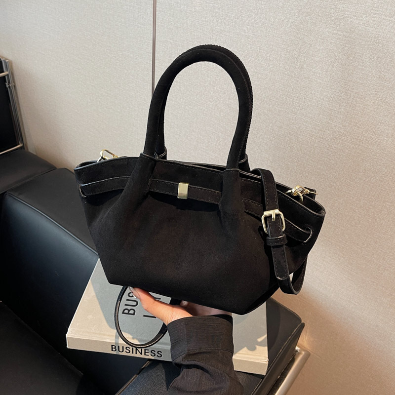 Matte retro hand-held small bag for women, 2024 new bucket bag, high-end texture, simple and casual commuting crossbody bag Specification drawing