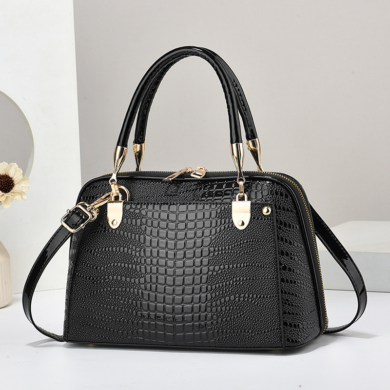 2023 New trendy crocodile pattern single-shoulder crossbody bag for middle-aged and elderly women and mothers, women's shell bag crossbody bag full figure
