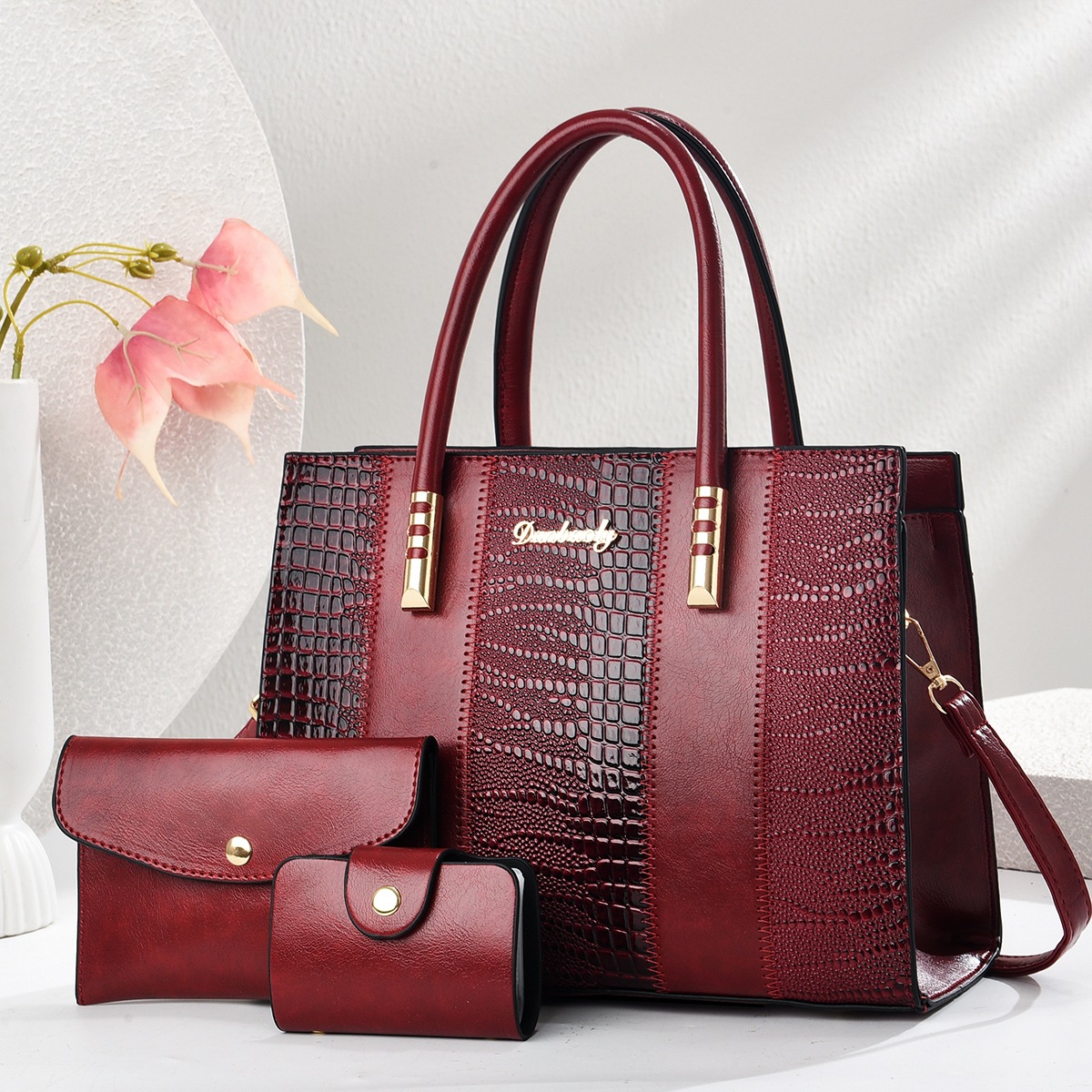 Versatile single-shoulder crossbody bag 2025, large capacity handbag, trendy and fashionable women's bag, middle-aged mother's bag, high-end and elegant Specification drawing