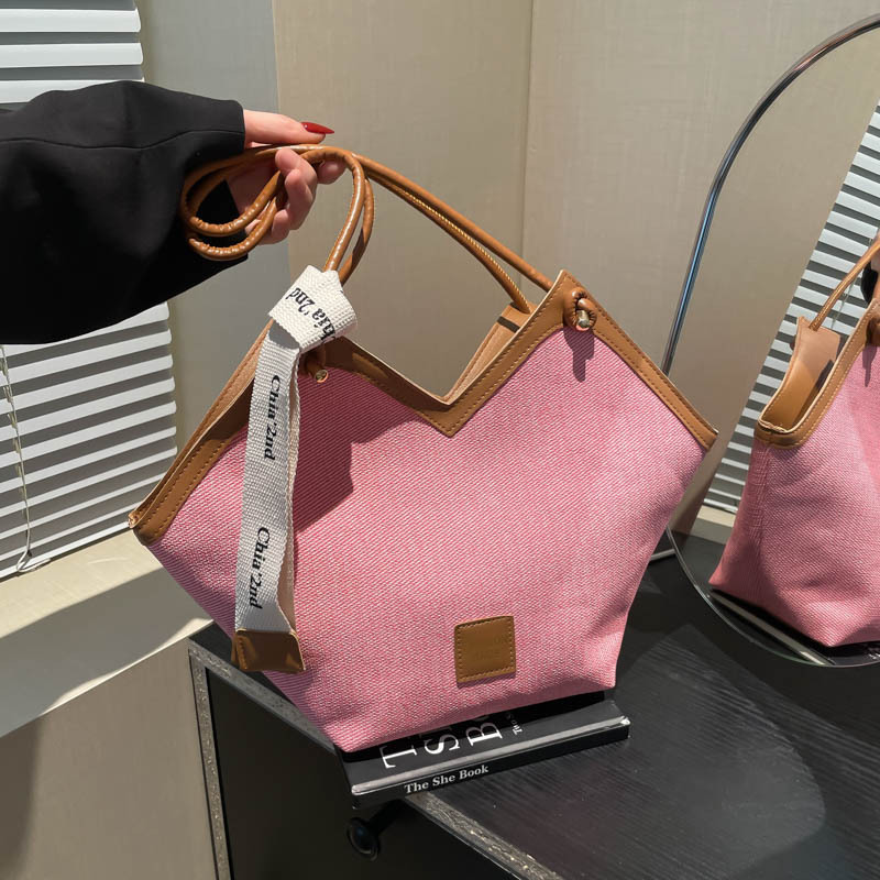 Retro and fashionable tote bag for women 2025 Summer, large capacity single-shoulder bag for work and commuting, trendy and casual underarm bag for women full figure