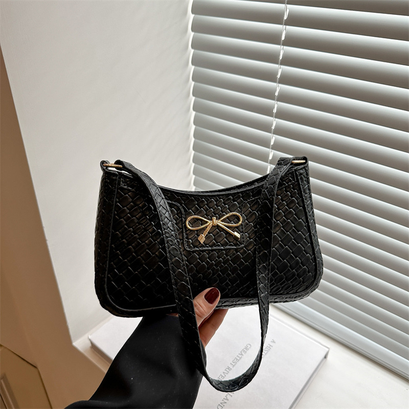 Elegant Lady 2025 Summer Retro new solid color bow fashionable casual commuting single-shoulder armpit small square bag full figure