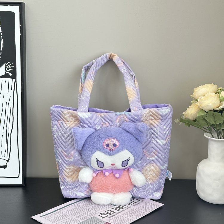 Sanrio cartoon doll shoulder bag, Kuromi plush bag, claw machine doll, large capacity plush toy handbag Application Scenario